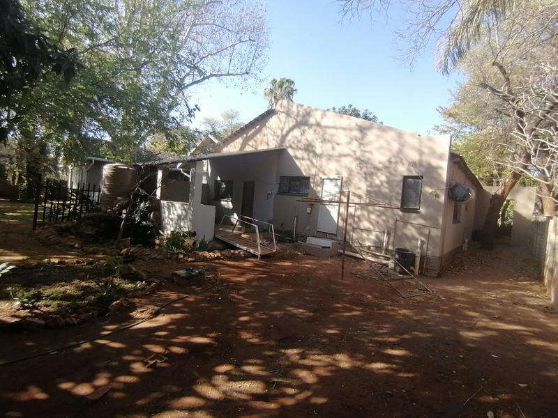 6 Bedroom Property for Sale in Protea Park North West